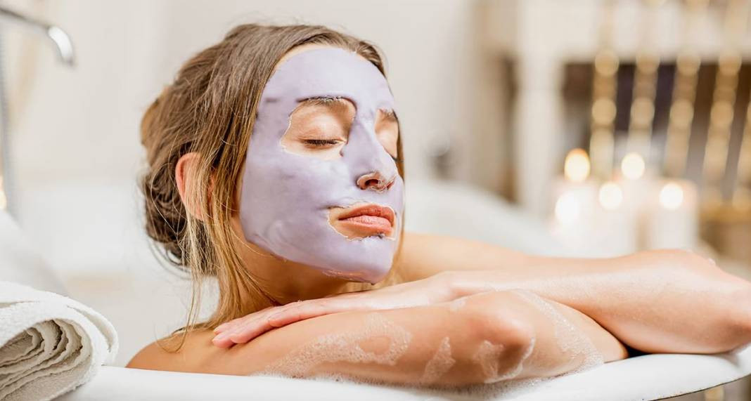 Ağda, ip ve cımbızı unutun! Bir kaşıkla tüyleri yok edin - Resim: 11